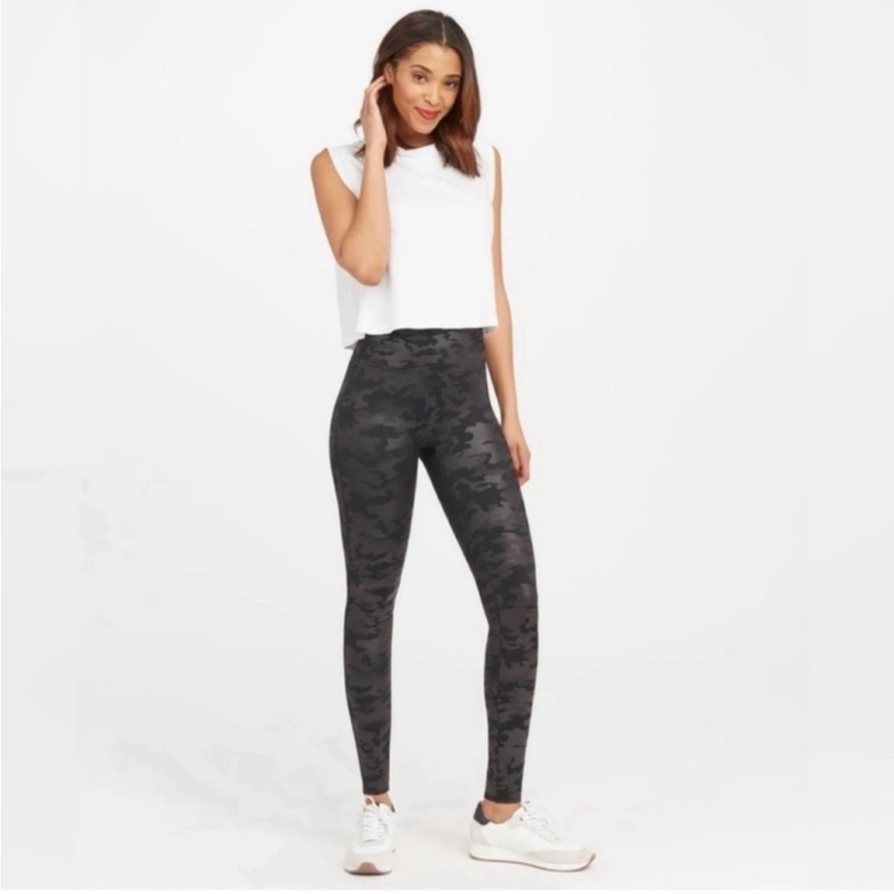 SPANX Faux Leather Camo Leggings - M